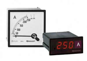 AMPERÍMETRO DIGITAL E AMPERIMETRO ANALÓGICO